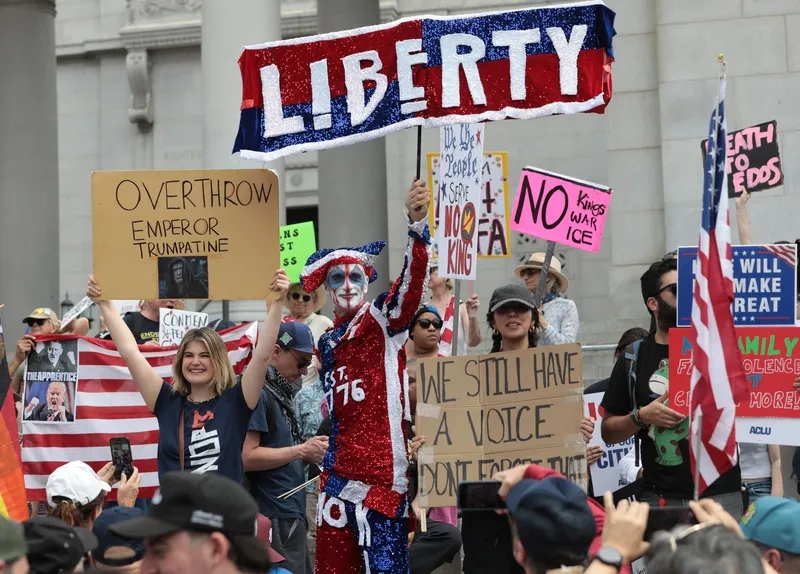 krallara-hayir-protestolari-abdyi-sardi-hedefte-trump-var-1774797698122.jpeg 'Krallara Hayır' protestoları ABD'yi sardı: Hedefte Trump var-10