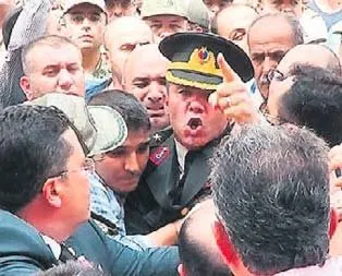 Yarbayı insani değerlendirmek gerek