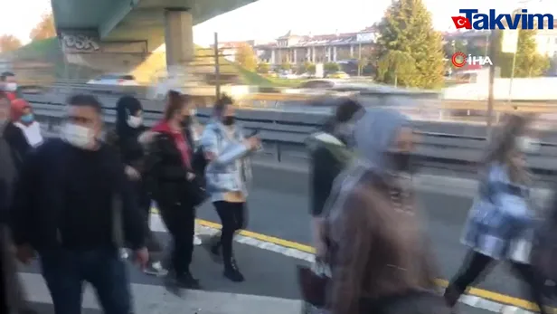 Bu kaçıncı arıza? Metrobüs yolunda tehlikeli yürüyüş-2