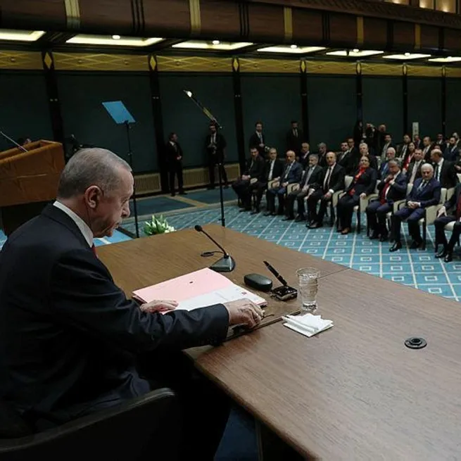 Başkan Erdoğan seçim kararını imzaladı dünya basını manşetlere taşıdı: Beceriksiz 6lı koalisyon