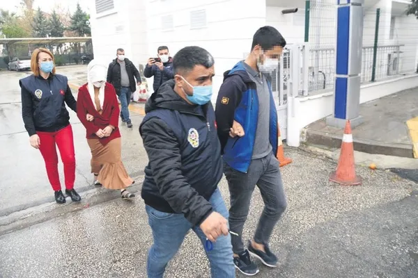 Hep aynı numara! Simitçi kılığındaki kişi bayılma numarası yaptı (Güncel haberler)-7