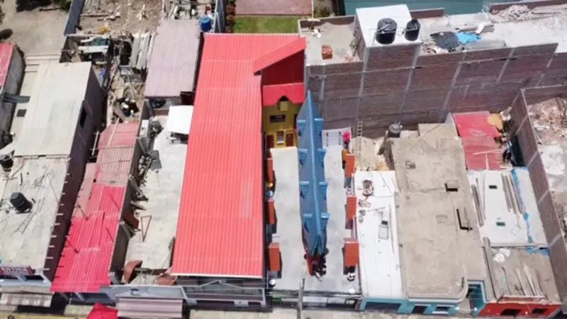 icine-girmek-cesaret-ister-63-cmlik-dunyanin-en-dar-evi-guinnesse-aday-1775311206590.jpg İçine girmek cesaret ister: 63 cm'lik dünyanın en dar evi Guinness’e aday-5