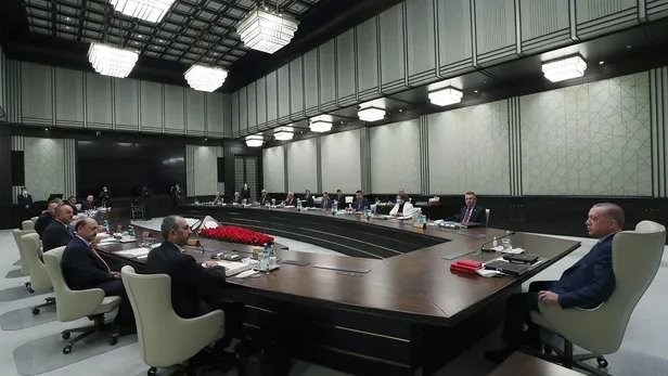 kabine-toplantisi-ne-zaman-hangi-gun-yapilacak-2023-ekim-kabine-kararlari-ne-olacak-toplanti-tarihleri-1698093106666.jpg 2023 Ekim Kabine kararları ne olacak? Kabine Toplantısı ne zaman, hangi gün yapılacak? Toplantı tarihleri...-5