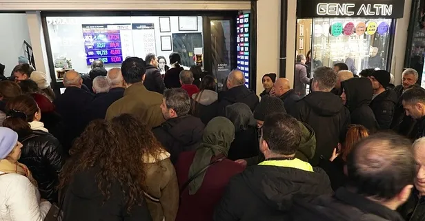 Kapalıçarşı'da altın izdihamı: Gram altın 6.200 TL'ye geriledi stoklar tükendi