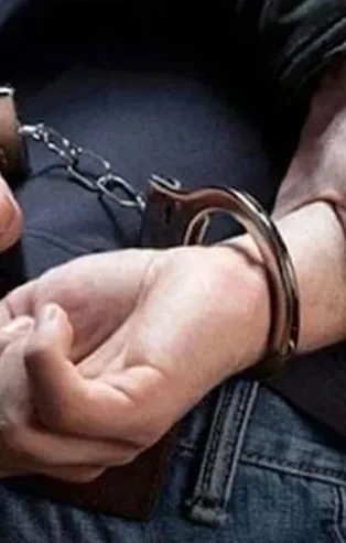 Yer: Manisa Alaşehir... Kesinleşmiş hapis cezası bulunan firari FETÖ'cü fare gibi saklandığı tarlada paketlendi!