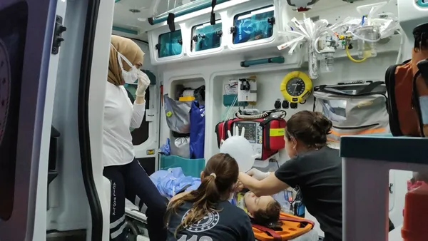 adanada-sulama-kanalina-dusen-yegenini-kurtarmak-isterken-kayboldu-1657399044528.jpg Adana'da sulama kanalına düşen yeğenini kurtarmak isterken kayboldu-2