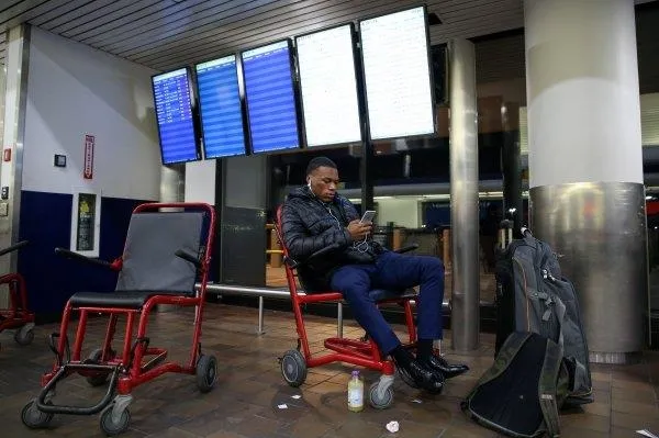 New York'ta hava trafiği çöktü! 5 bin 500 uçuş iptal-3