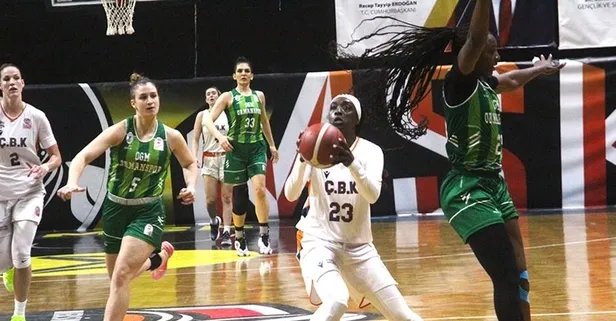 Mersin yarı finalde