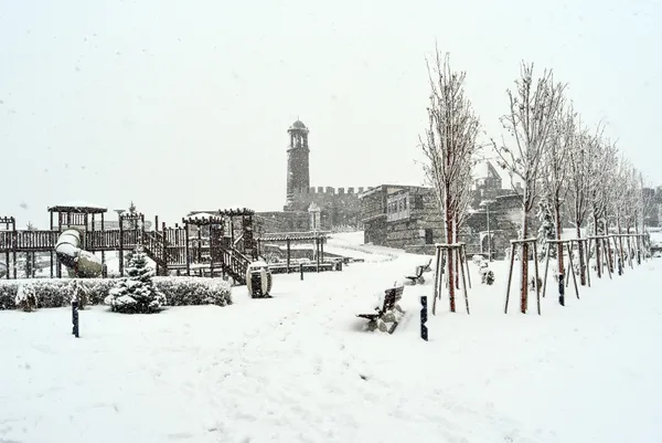 2-aralik-persembe-hava-durumu-meteorolojiden-kar-ve-firtina-uyarisi-istanbula-kar-yagacak-mi-1638415256009.jpg 2 ARALIK PERŞEMBE HAVA DURUMU | Meteoroloji'den kar ve fırtına uyarısı! İstanbul'a kar yağacak mı?-2
