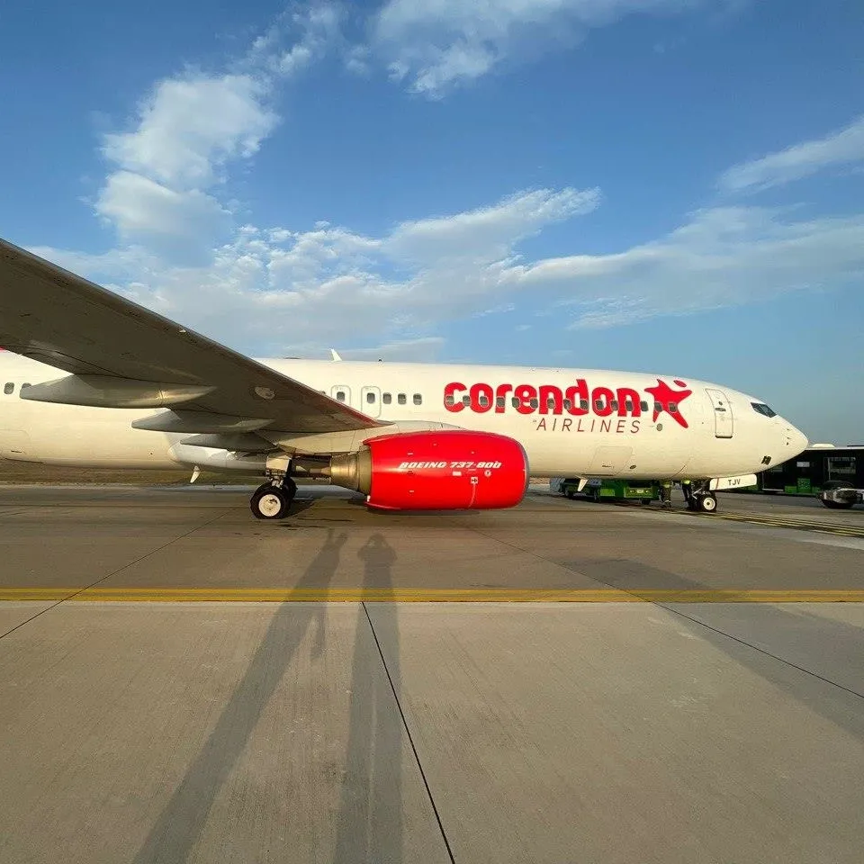 İniş sırasında lastikleri patladı