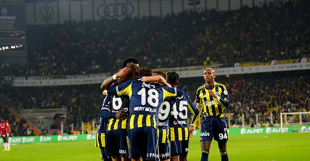 Fenerbahçe'nin Trabzonspor derbisi kadrosu açıklandı! İki yıldız listede yok