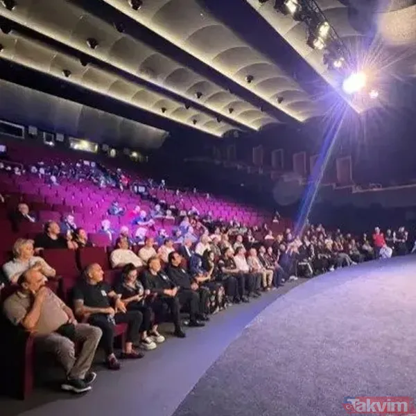 Ahu Tuğba’nın kızı Anjelik Calvin'den duygusal sözler: Allah'tan geldik Allah'a gideceğiz | Annem bana ilk Ayet-el Kürsi'yi öğretti - 17