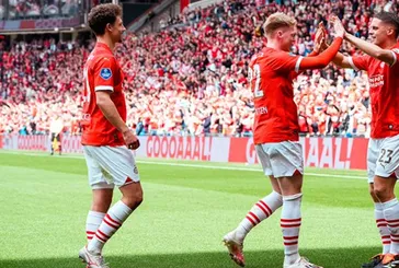 Hollanda'da PSV Eindhoven şampiyon!