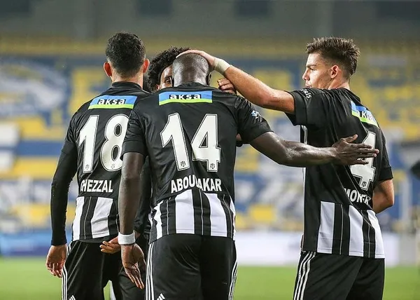 Fenerbahçe Beşiktaş maçında 2 gol atan Aboubakar'dan bomba açıklama-1