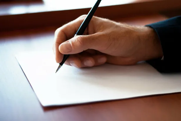 İçten içe nasıl yazılır? Türk Dil Kurumu’na (TDK) göre içten içe kelimesi birleşik mi yoksa ayrı mı yazılıyor?-3