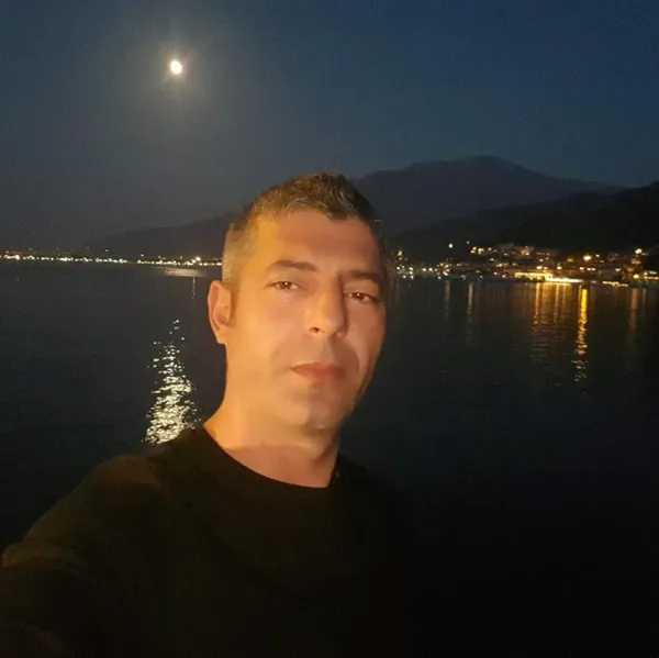 ogluna-tokat-attigi-gerekcesiyle-arkadasini-olduren-mustafa-tezcan-tutuklandi-1641303754497.jpg Oğluna tokat attığı gerekçesiyle arkadaşını öldüren Mustafa Tezcan tutuklandı-5