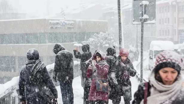 Meteoroloji ve AKOM İstanbul'u kar için uyardı! Kar ne zaman yağacak? 4 Şubat Meteoroloji hava durumu |Video