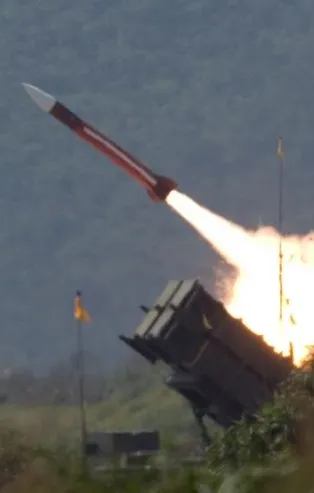 S 400 mü Patriot mu? Hangisi daha güçlü?
