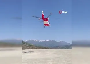Hakkari’nin Derecik ilçesinde kalp krizi geçiren hastanın imdadına ambulans helikopter yetişti