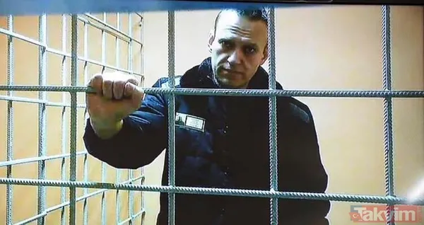 Rusya-Ukrayna savaşın eşiğinde! Putin'in en büyük rakibi Navalny sızdırdı: Striptiz salonu, nargile... - 12