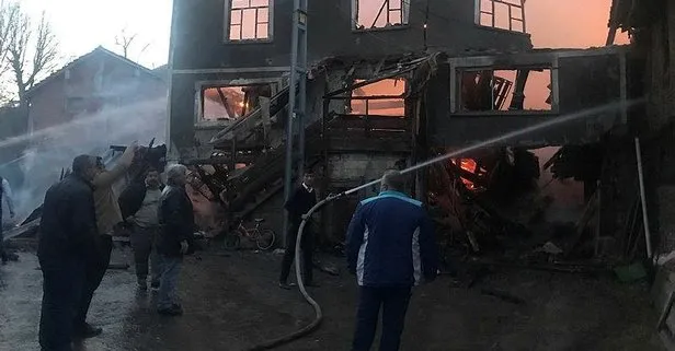 Kastamonu’da mahalleyi ayağa kaldıran yangın! 3 ev kullanılamaz hale geldi