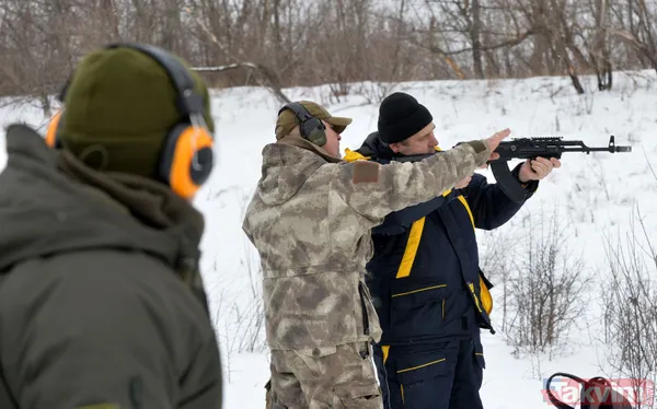 SON DAKİKA: Rusya Ukrayna son durum | Ukrayna sivilleri böyle eğitiyor - 22