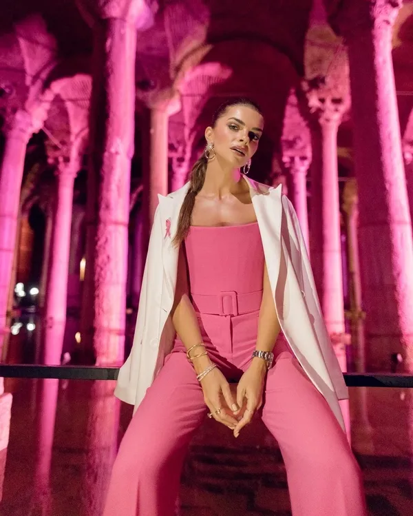 15-ayda-8-kilo-verdiren-diyet-39-yasindaki-pelin-karahan-zayiflama-sirrini-tum-detaylariyla-ceyda-duvenciye-an-1700204907266.jpg 1,5 ayda 8 kilo verdiren diyet! 39 yaşındaki Pelin Karahan zayıflama sırrını tüm detaylarıyla Ceyda Düvenci’ye anlattı!-3