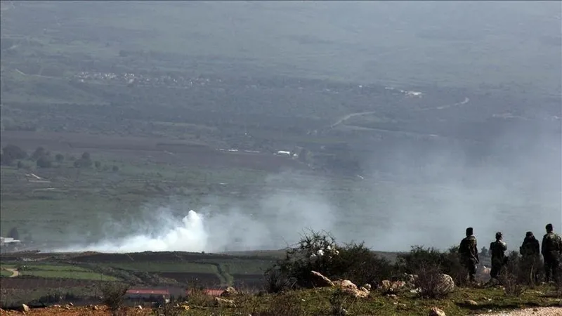 Hizbullah’tan İsrail’e yeni atak! Sınır hattında askeri hedeflere dört saldırı! Lübnan'dan gelen İHA'lar Golan Tepeleri'ni ateşe verdi.-1