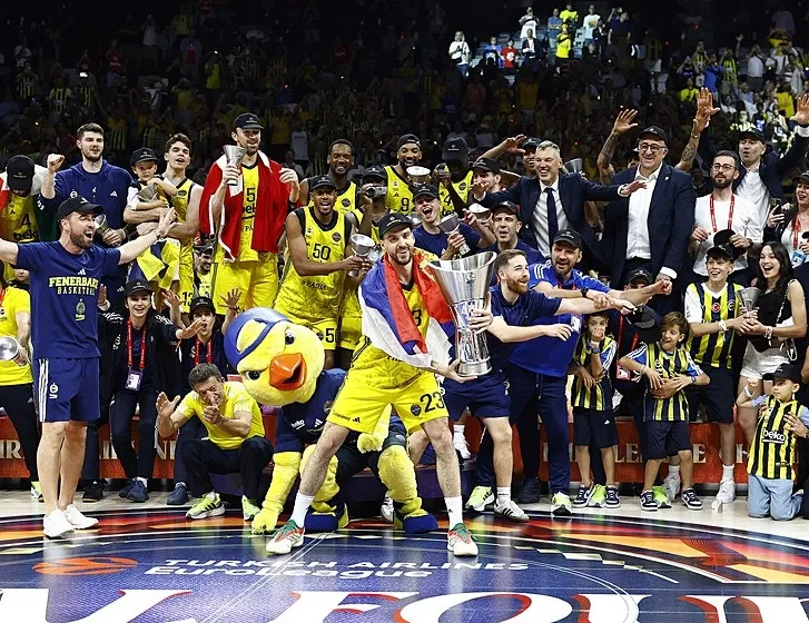 Potanın kralı Fenerbahçe