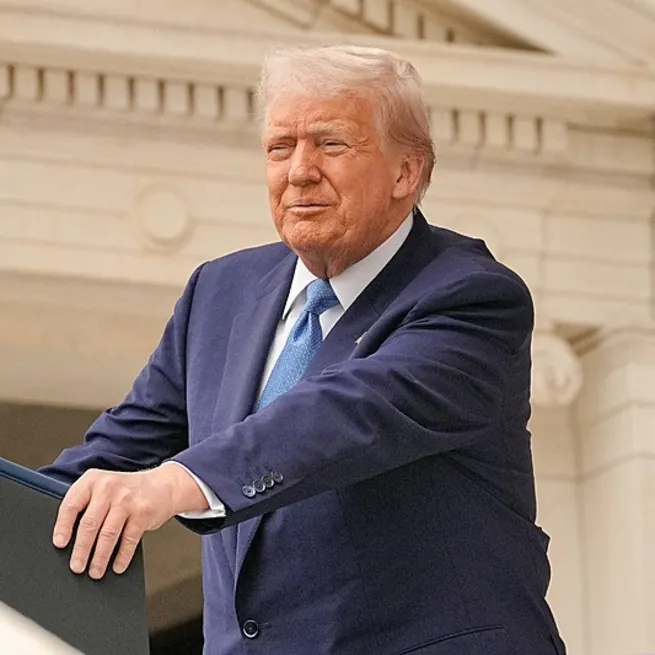 Trump AB kararını erteledi