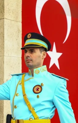 Meclis polislerine yeni üniforma