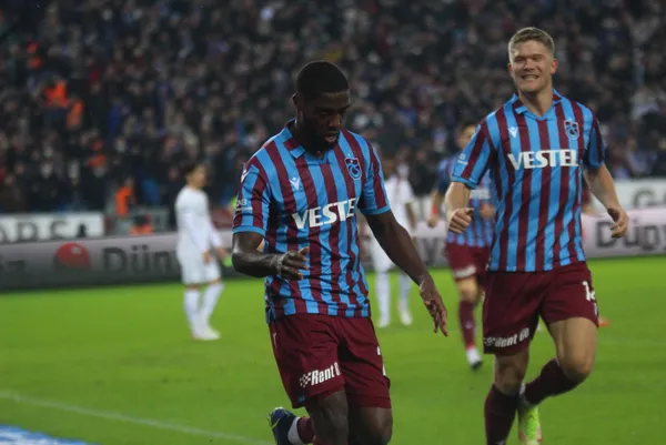 trabzonspor-firtina-gibi-esiyor-super-lig-rekorunu-kirdilar-1640507263549.jpg Trabzonspor fırtına gibi esiyor! Süper Lig rekorunu kırdılar-2
