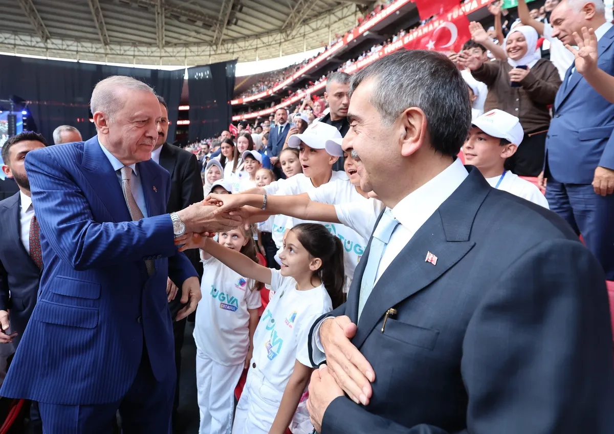 Başkan Erdoğan RAMS Park’ta 70 bin gence seslendi: Türkiye’nin aydınlık yarınlarını kimseye yem ettirmeyiz-5