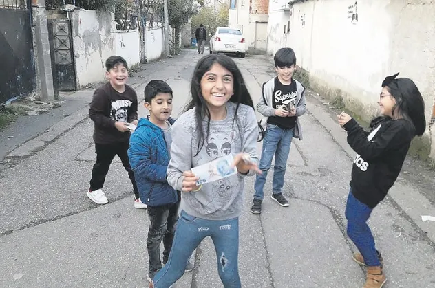 Kesene bereket! 'Robin Hood' bu kez Ataşehir’de ortaya çıktı