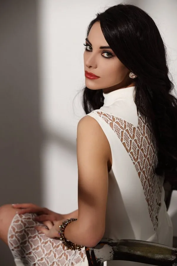 Tuvana Türkay fena yakalandı!