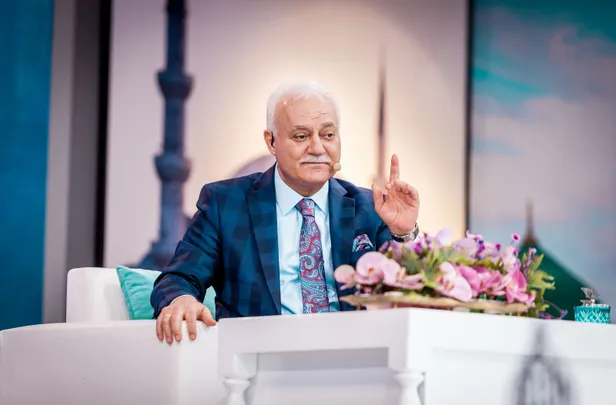 nihat-hatipoglu-zoom-ile-canli-yayina-nasil-baglanilir-nihat-hatipoglu-iftar-ve-sahur-programina-nasil-katilinir-1618825999354.jpg