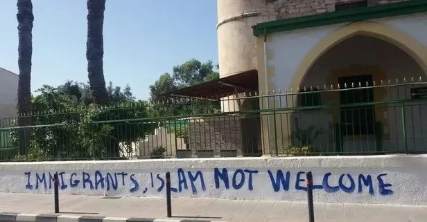 Güney Kıbrıs’ta İslam düşmanı saldırı! Camiye molotof kokteyli attılar: Cumhurbaşkanlığı ve AK Parti’den çok sert tepki
