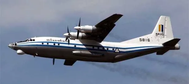 Myanmar'da dün radardan kaybolan uçağın enkazı bulundu