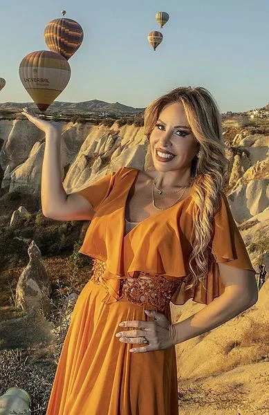 Photoshop’u abartan Linet göbek deliğini yok etti!-6