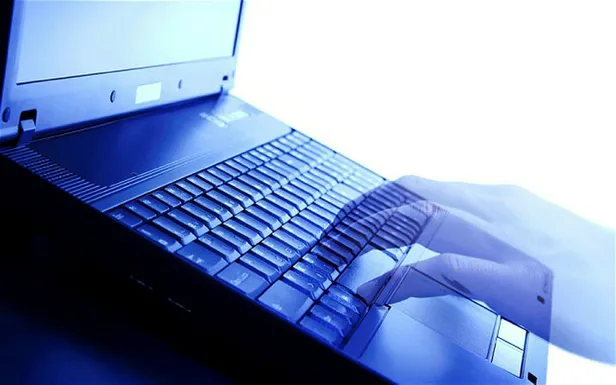 yazilimci-ese-casus-programla-mesajlarimi-ele-gecirdi-davasi-1617519833010.jpg Yazılımcı eşe 'Hacker' davası! 'Casus programla mesajlarımı ele geçirdi' deyip şikayetçi oldu!-4