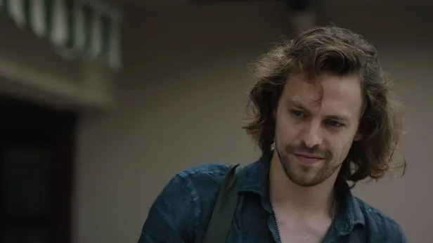 Yarına Tek Bilet nedir? Netflix'in ilk Türk filmi Yarına Tek Bilet'in oyuncuları kimlerdir?-4