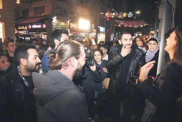 Hayran sevgisi korkuttu