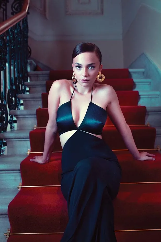 bahar-sahine-yakin-takip-dogukan-tokozun-takim-arkadasi-begeni-yagmuruna-tuttu-1677532571992.jpeg Bahar Şahin'e yakın takip! Dorukhan Toköz'ün takım arkadaşı beğeni yağmuruna tuttu!-5