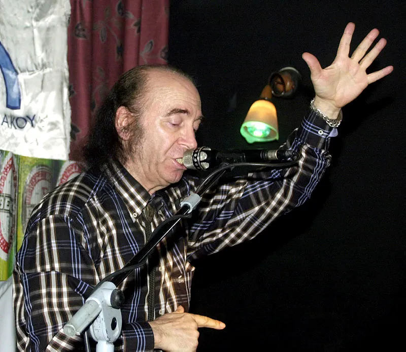 82 yaşında aramızdan ayrılan Erkin Koray’a ünlülerden duygusal veda! “O da gitti” Pınar Altuğ, Ayşegül Aldinç, Nebahat Çehre... - 27