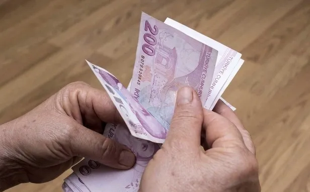 12-ocak-carsamba-evde-bakim-maasi-yatan-iller-listesi-zamli-evde-bakim-maasi-yatti-mi-ne-zaman-yatacak-1641965696661.jpg 13 Ocak Perşembe evde bakım maaşı yatan iller listesi! Zamlı evde bakım maaşı yattı mı, ne zaman yatacak?-2