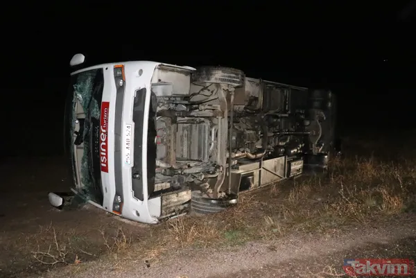 Sivas'ta sağlık çalışanlarını taşıyan tur midibüsü devrildi! Ölü ve yaralılar var - 1