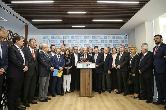 İyi Parti'de Meral Akşener tiyatrosu