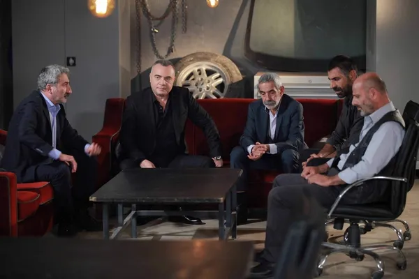 EDHO 76. bölümde kartlar yeniden dağıtılıyor!-1