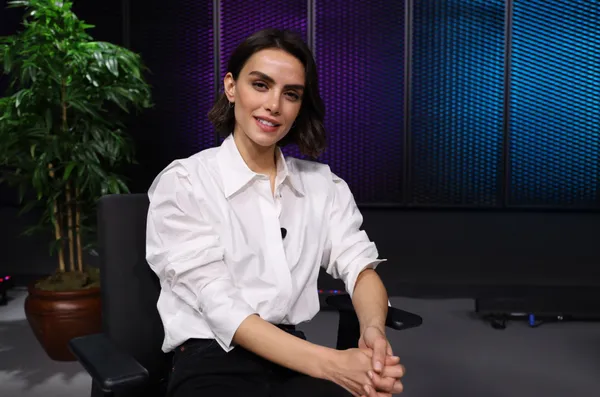 Çağla Demir’den itiraf: "Hem çok yakışıklı buluyorum hem de enerjisini çok beğeniyorum"-4