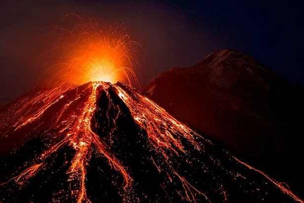 Avrupa alarma geçti! Etna Yanardağ yeniden faaliyette-4